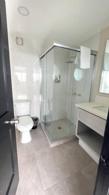 Luxury 2Br Condo ロサリト エクステリア 写真